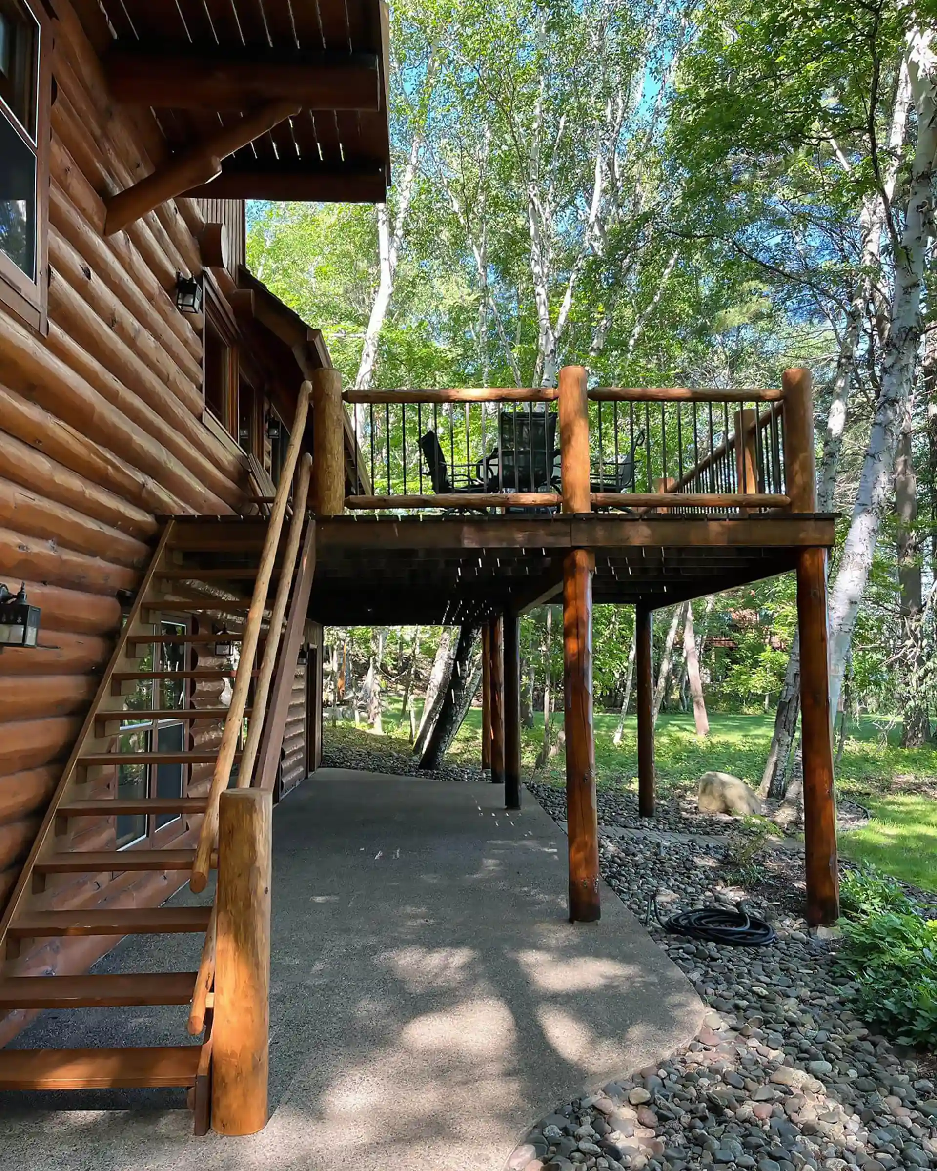 Identifying Warning Signs of Damage in log supports